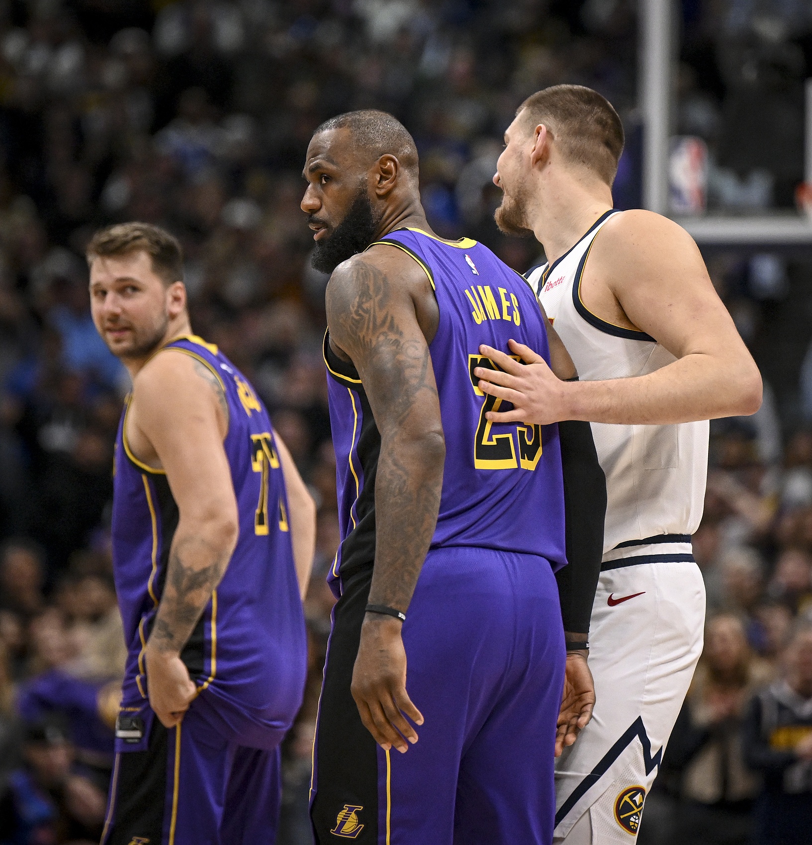 欧冠官方平台-尽力局！湖人死亡五小极限输出看到希望 掘金让仨主力确实太可怕