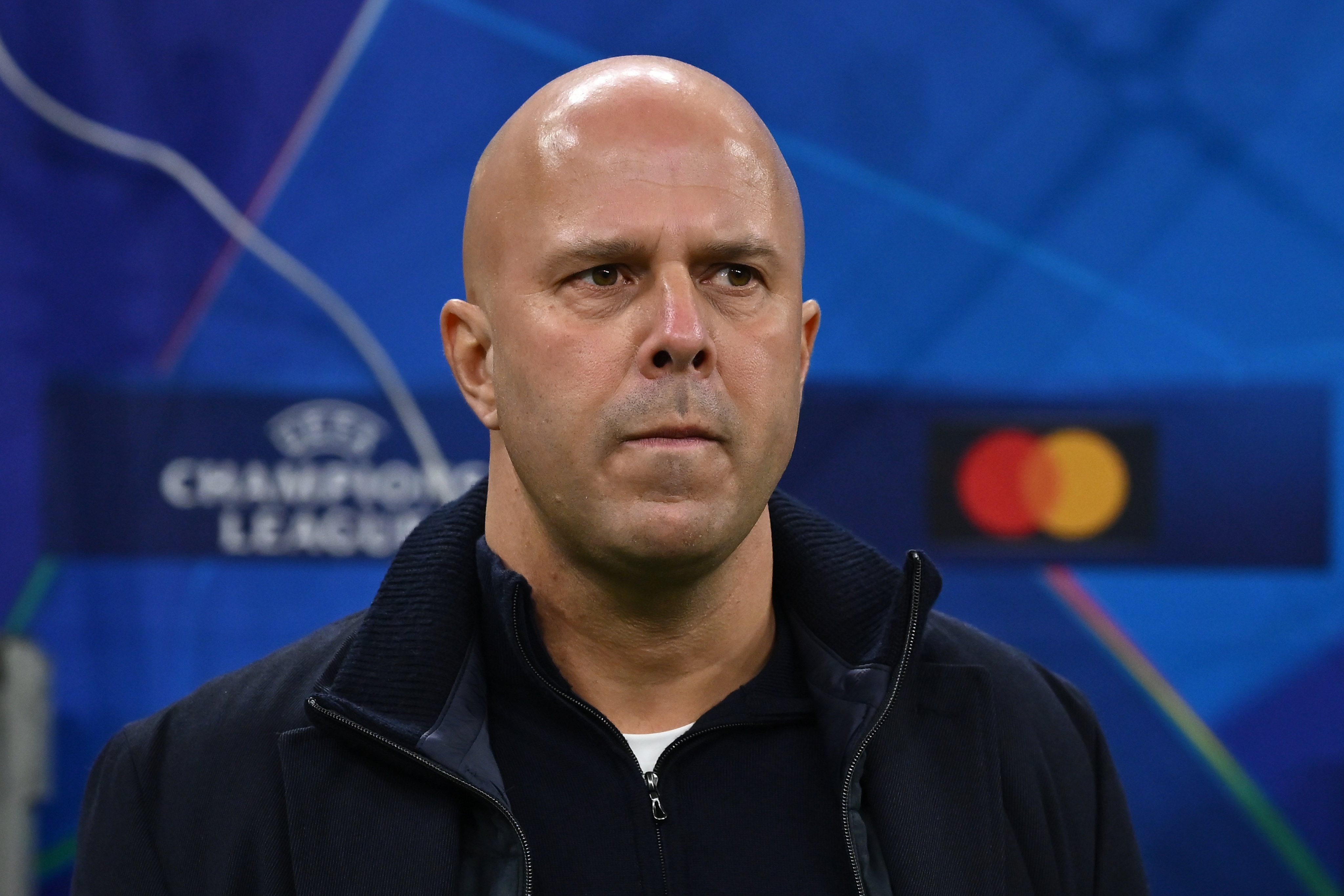 欧冠官方平台-彭南特：斯洛特换人操作离谱到家，球迷都看出问题来他却看不出？